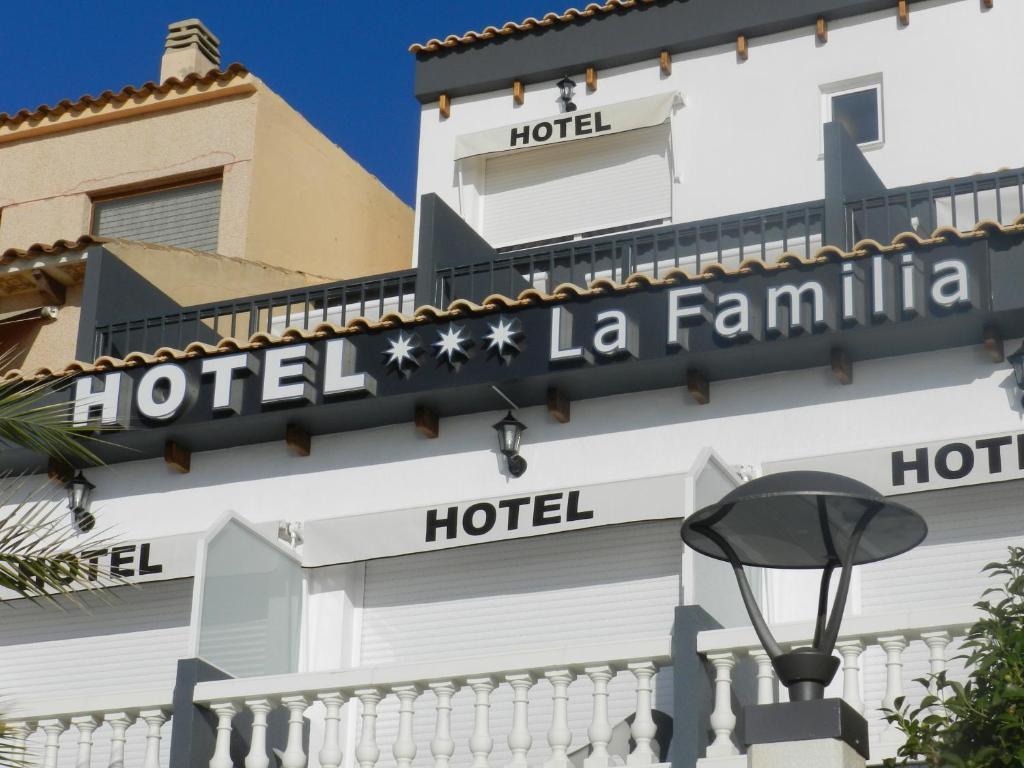Hotel La Familia El Campello Esterno foto